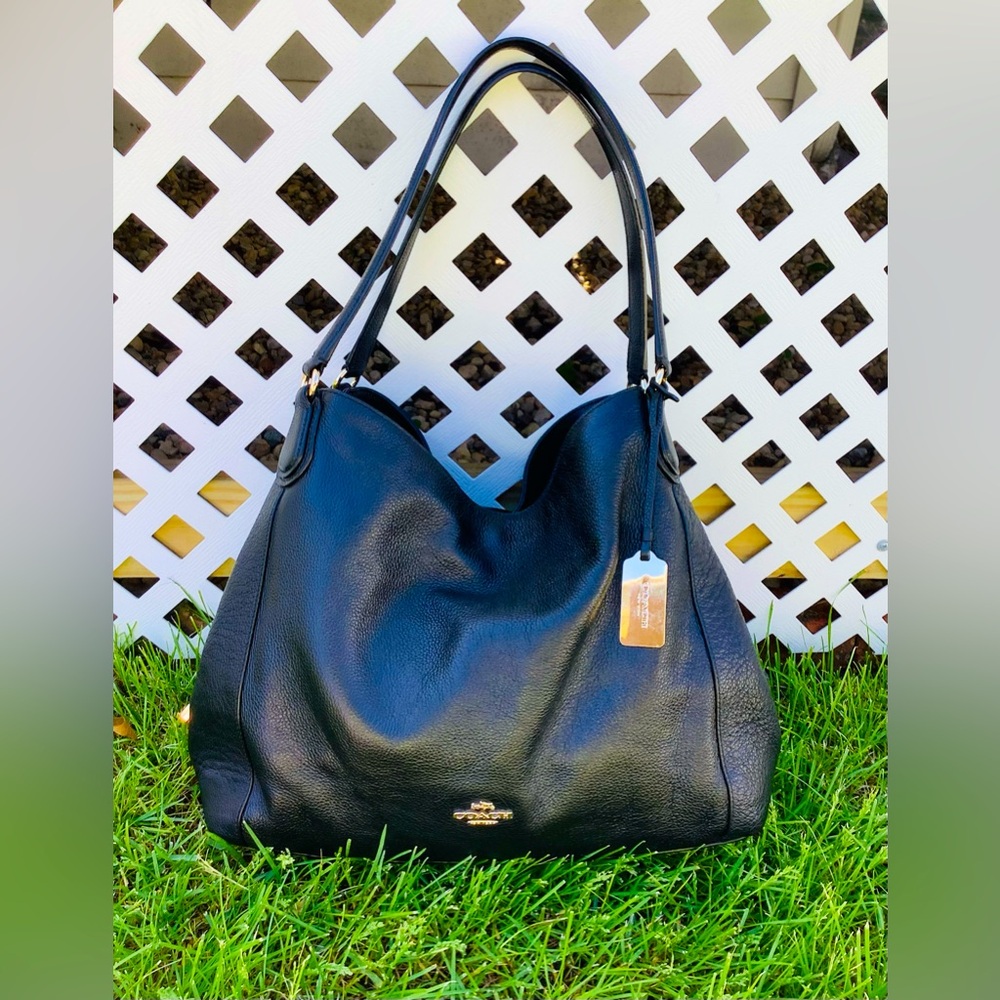 Coach bag - nice and spacious 🔥🔥🔥